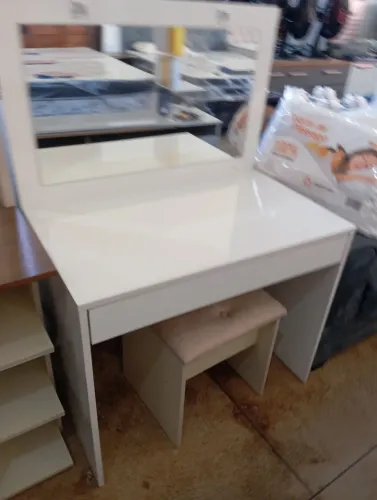Penteadeira nova em oferta
