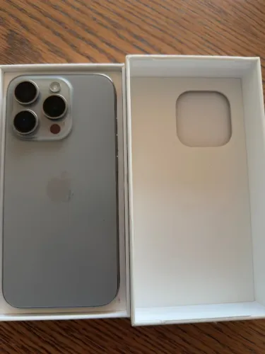 iPhone 15 Pro 128GB Natural Titanium | Único Dono | R$ 3.600