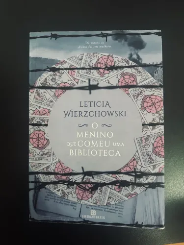 Livro: o menino que comeu uma biblioteca