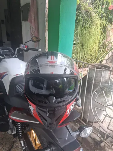 capacete texx com oculos kaiman