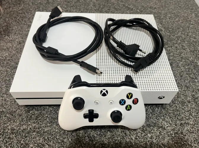 Xbox One S