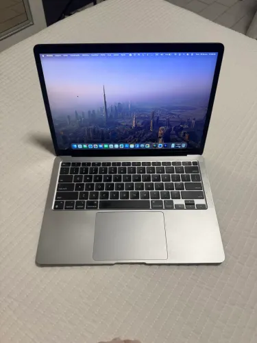 MacBook Air M1