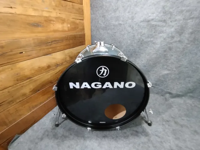 Bumbo 22 Nagano Garage Rock em Bom Estado - Envio para todos os estados.