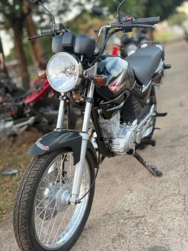 Yamaha Ybr 125 partida s freio a disco