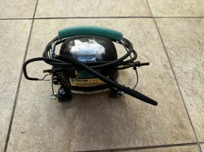 Compressor de motor de geladeira 115-127/60  60Hz