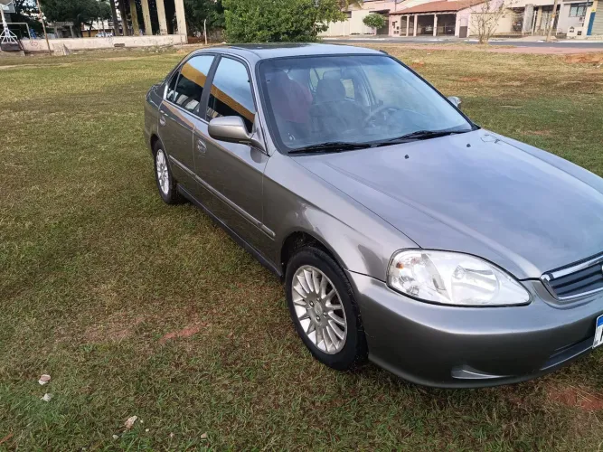 Honda Civic Sedan LX 1.6 16V Mec. 4P 2000