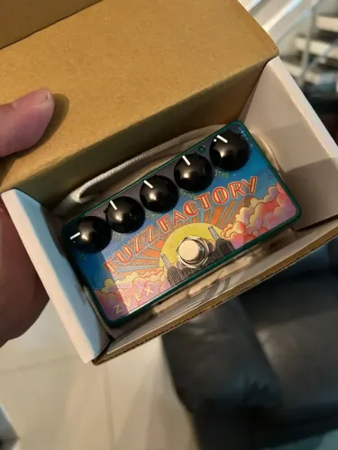Pedal Fuzz factory