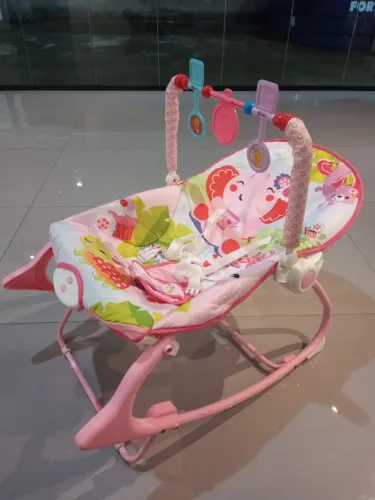 Cadeira de descanso infantil (não envio)