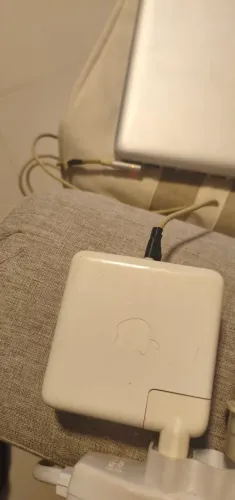 Carregador Apple Original MagSafe 1 85W para MacBook