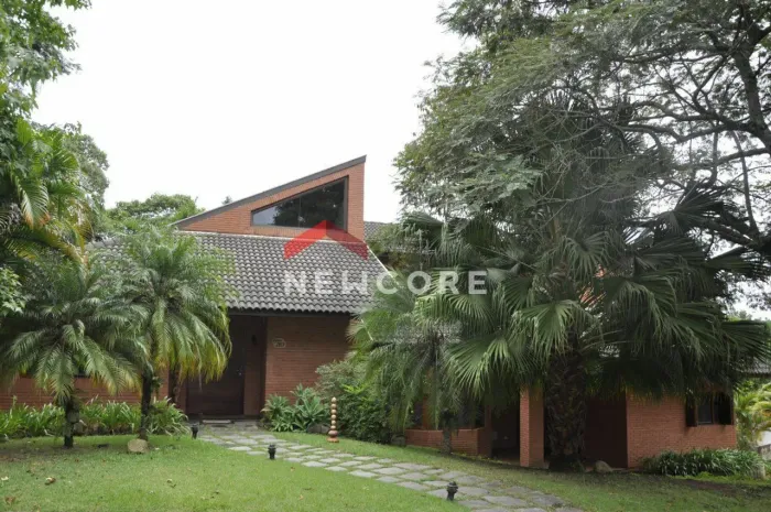 Casa de condomínio em Alameda Epicéia - Granja Viana - Jandira/SP