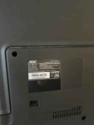 Tv AOC 32 polegadas com defeito