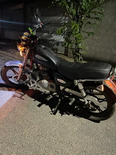 Vendo suzuki intruder 125 cilindradas ano 2011