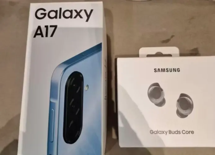 Smartphone Galaxy A17 128GB 4G + Fone Galaxy Buds Galaxy Samsung