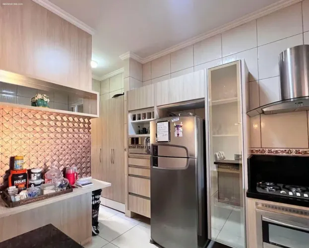 Casa para Venda em Fortaleza, Jardim das Oliveiras, 3 dormitórios, 2 suítes, 3 banheiros,