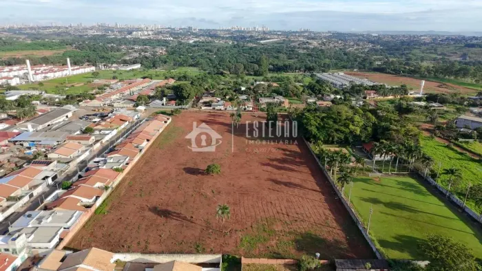 Áreas , Chácara São Pedro, próximo ao Country Club/Mabel, fácil acesso á BR 153 (possibili