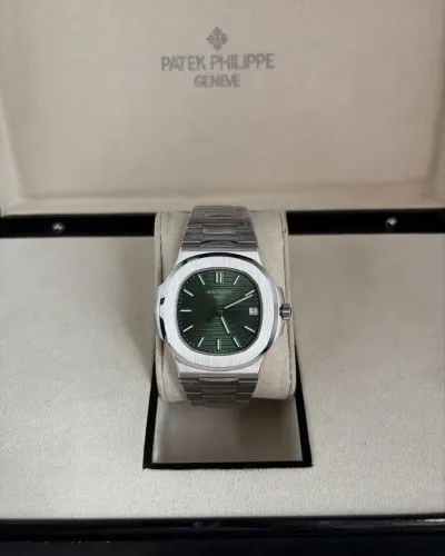 Relógio Patek Philippe Nautilus 