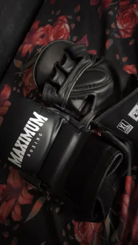Luva Maximum Sparring MMA