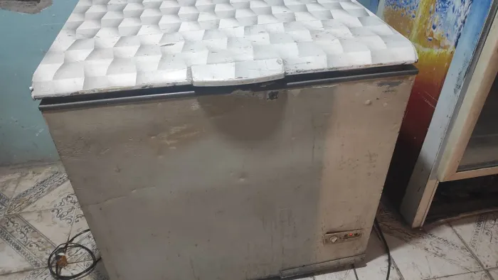 Freezer 300L - Em Bom Estado