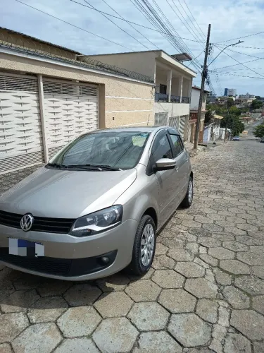 Volkswagen Fox 1.0 MI Total Flex 8V 5P 2013