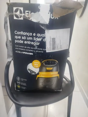 Aspirador Electrolux de água e pó 