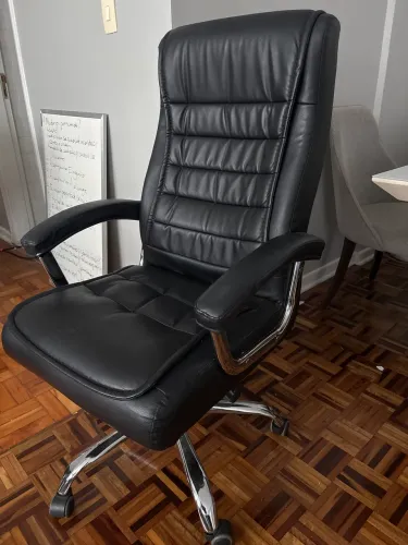 Cadeira de escritório sem defeitos