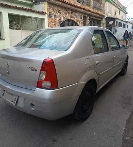 Renault Logan Expression Hi-flex 1.6 8V 4P 2010