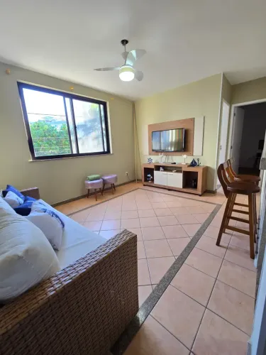 Apartamento com dois dormitórios, área externa privativa no Algodoal - Cabo Frio