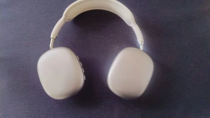 Fone de ouvido e teclado