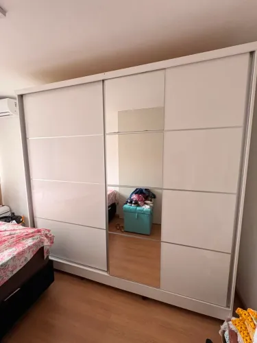 VENDO GUARDA ROUPA