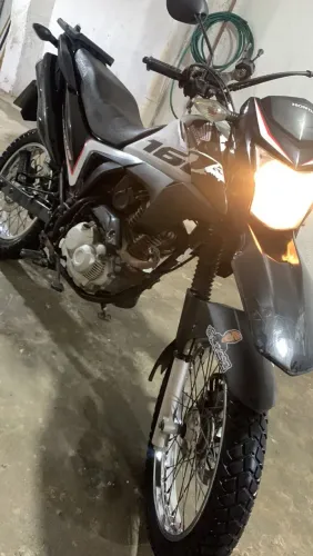 Vendo ou troco em carro de maior valor