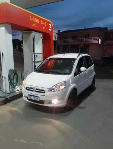 Fiat Idea Attractive 1.4 Fire Flex 8V 5P 2014