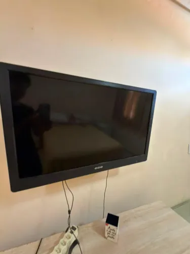 Televisão CCE (Tela Plana)