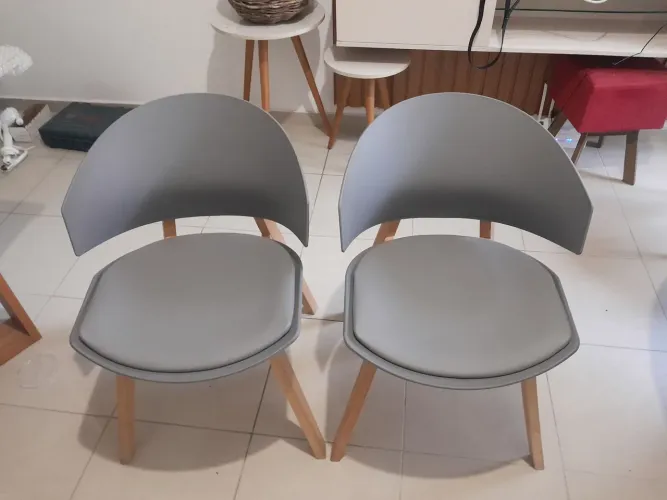Par de cadeira Tok&Stok-Design <br>Par dee adeiras Tok&Stok - Design Moderno e Confortável