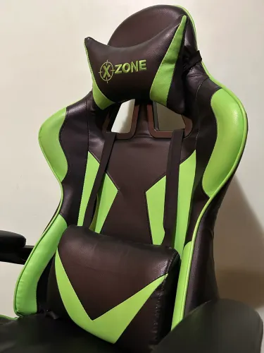 Cadeira Gamer X-Zone CGR-01 - Preta e Verde