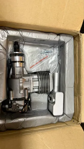 Motor DLE 20CC aeromodelo na caixa