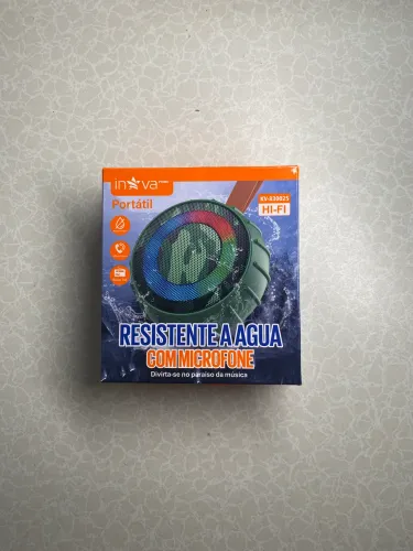 Caixa de som com resistência a água 