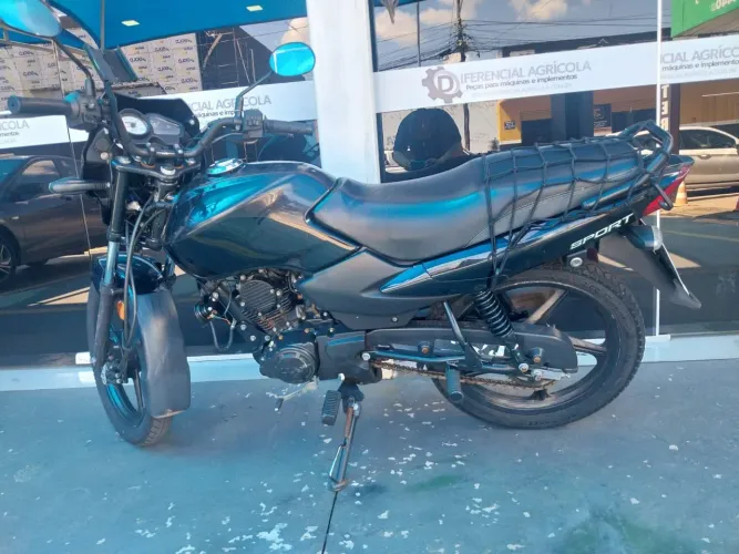 Mottu sport top