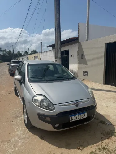 Fiat Punto Attractive 1.4 Fire Flex 8V 5P 2013