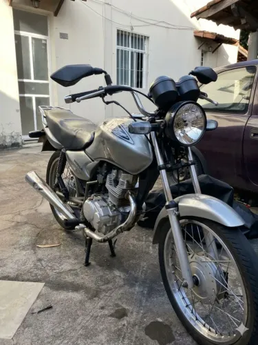 TITAN, 125 KS 2003 CINZA ZERA TODA REVISADA OPORTUNAMENTE UNICA......