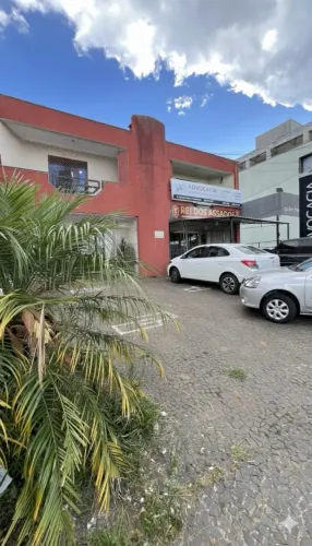 ALUGA-SE ? IMÓVEL COMERCIAL OU RESIDENCIAL| AV. CARLOS CAVALCANTI