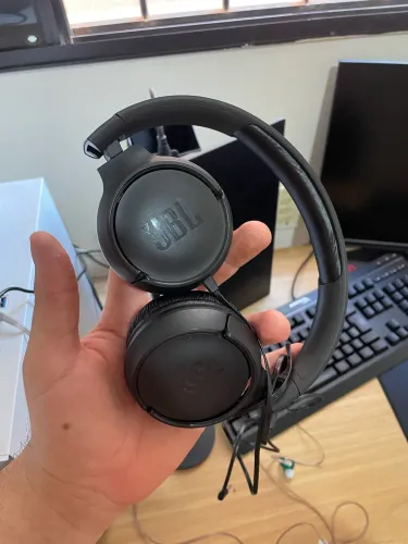 Fone de Ouvido Headphone JBL Tune 500 (Com Fio) - Preto
