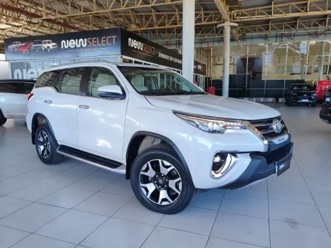 Toyota Hilux SW4 SRX Diamo. 4X4 2.8 TB DIE AUT 2020