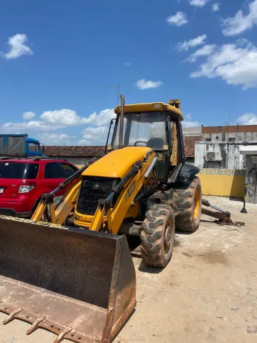Retroescavadeira JCB 3c Plus 4x4 2011