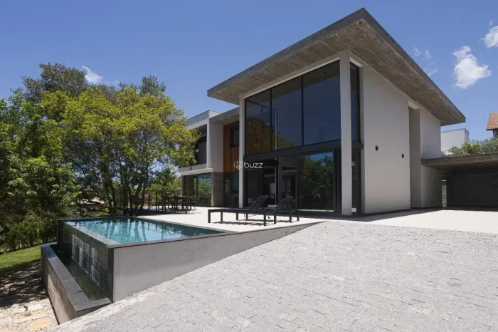 Casa em condomínio na Lagoa da Conceição - Florianópolis - SC