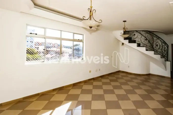 Cobertura para Alugar no Bairro Liberdade