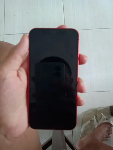 iphone 12, apenas com a tampa traseira quebrada
