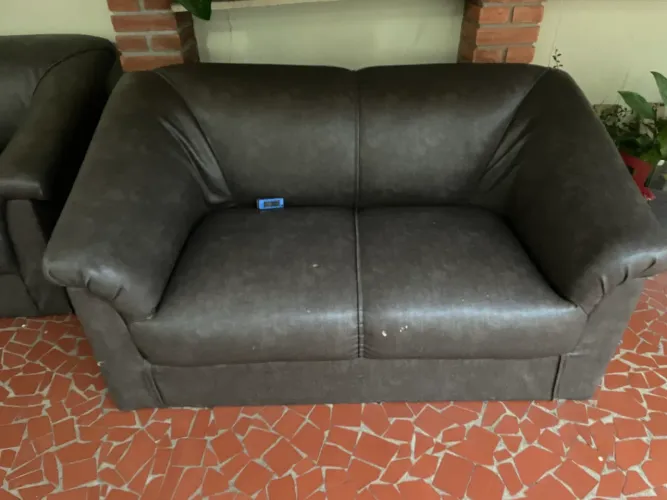 Sofá de couro