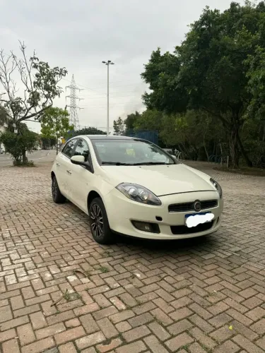 Fiat Bravo Essence Dualogic 1.8 Flex 16V 5P 2014