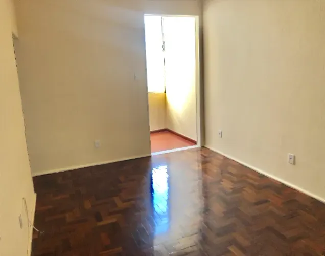 ALUGA-SE APARTAMENTO - CACHAMBI