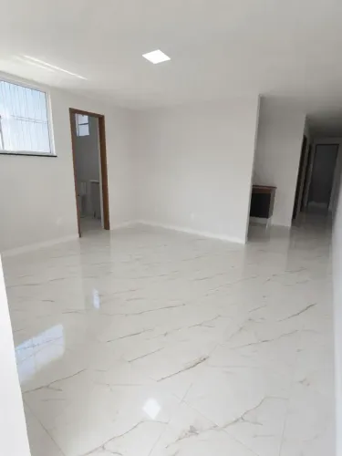 Casa para aluguel possui 100 metros quadrados com 3 quartos em Aribiri - Vila Velha - ES
